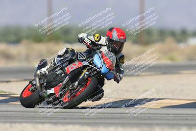 media/Oct-13-2025-Moto Forza (Mon) [[a66d839500]]/3-B Group/Session 3 (Turn 16)/